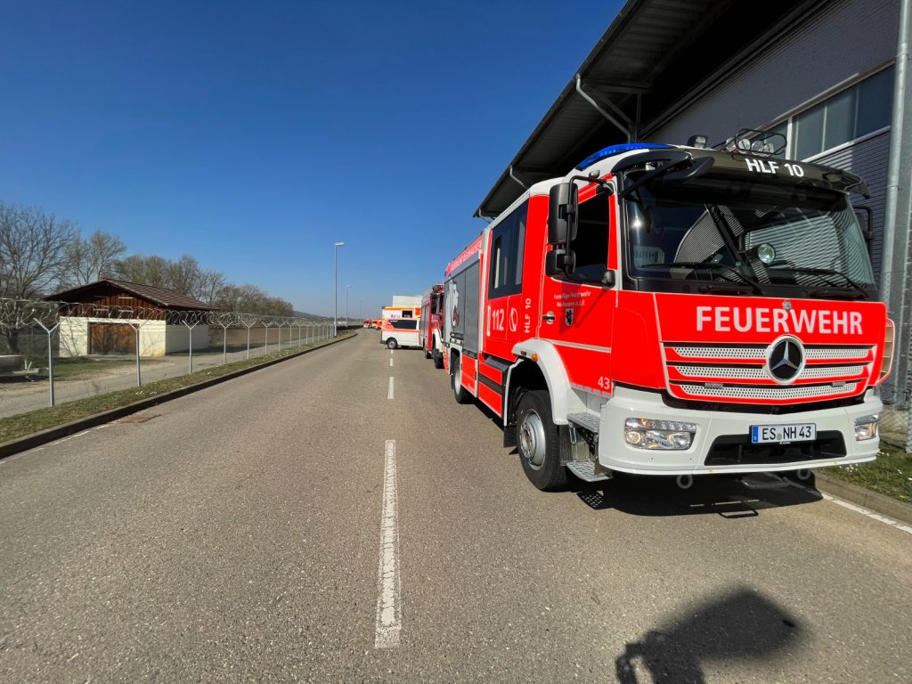 Einsatzfahrzeuge:
HLF10, LF16
Einsatzzeitraum:
23.03.2022–10:23- 11:00 Uhr